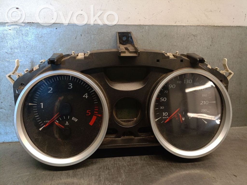 Renault Megane II Speedometer (instrument cluster) 