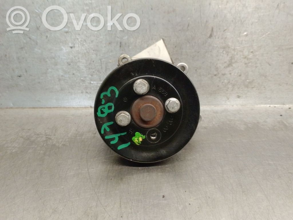 Mercedes-Benz Vaneo W414 Pompe de circulation d'eau