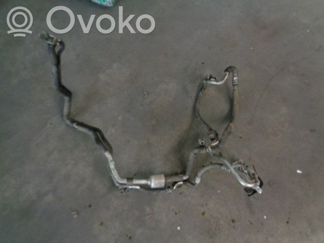 Hyundai Santa Fe Ilmastointilaitteen putki (A/C) 