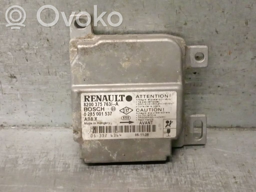 Renault Clio III Airbag control unit/module 