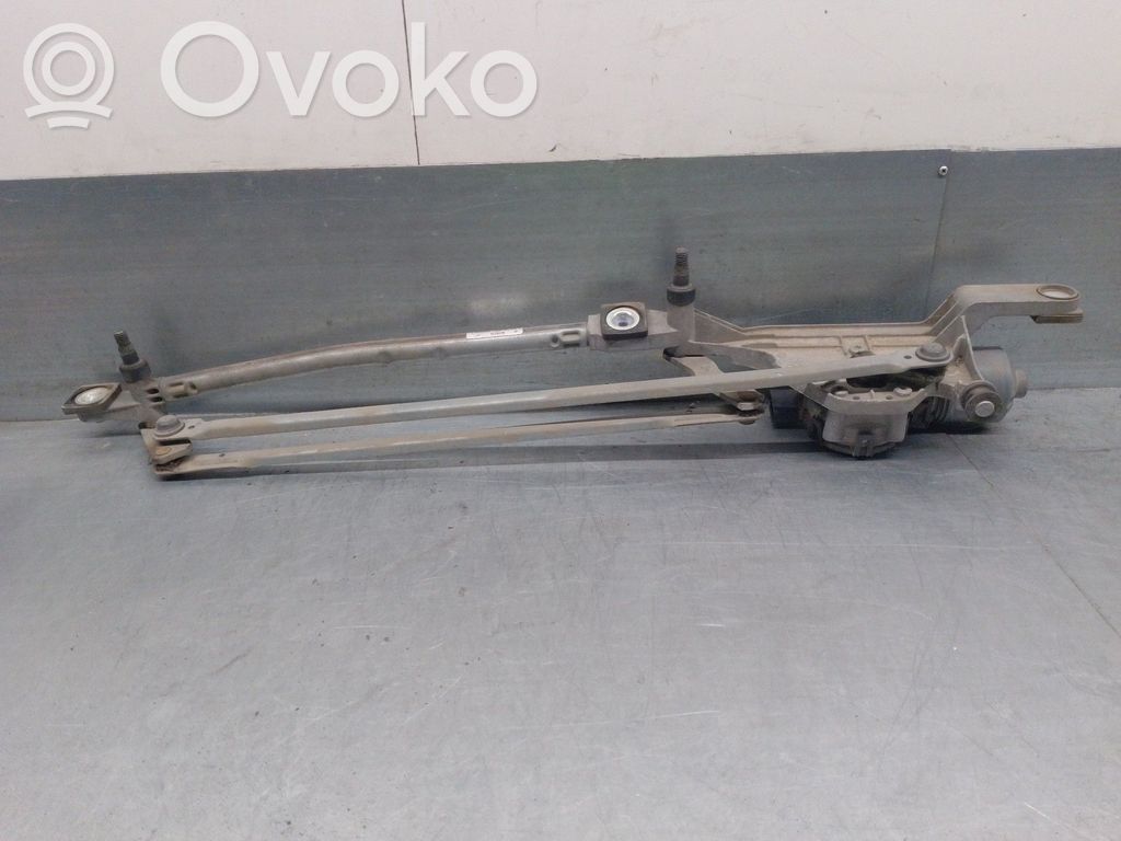 Ford Focus Silniczek wycieraczek szyby przedniej / czołowej 