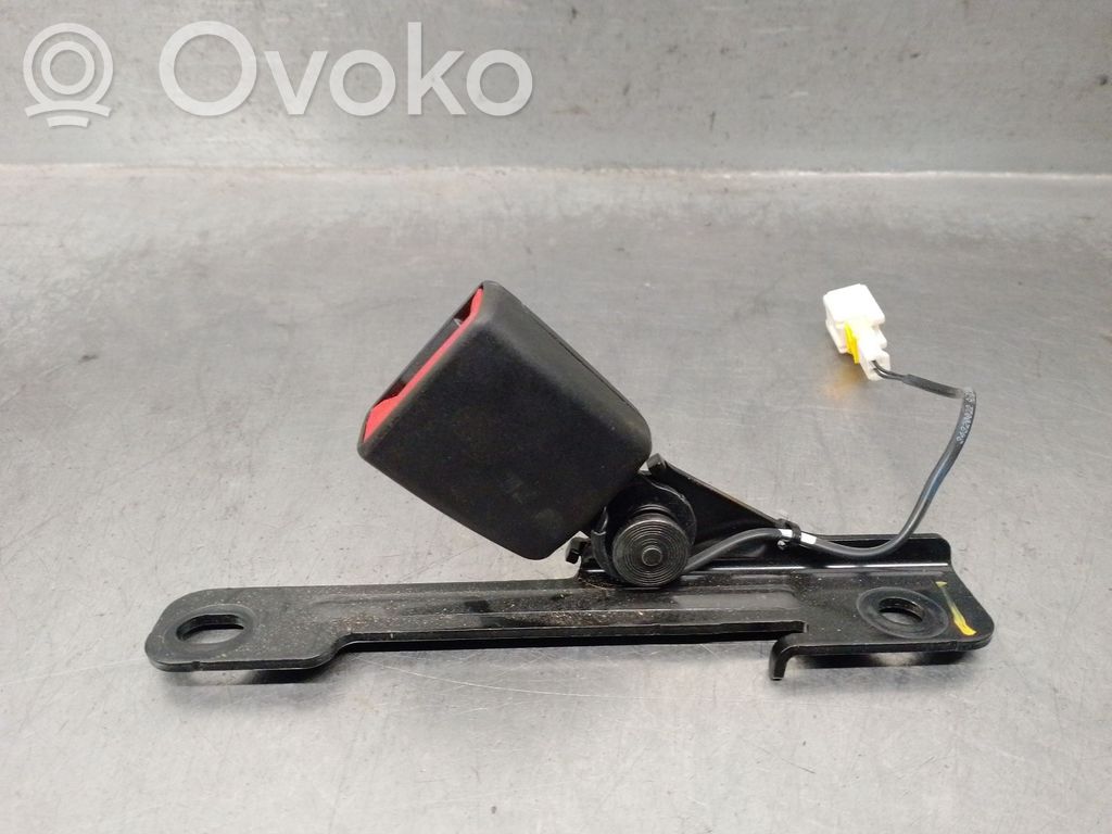 Fiat 500E Takaistuimen turvavyön solki 