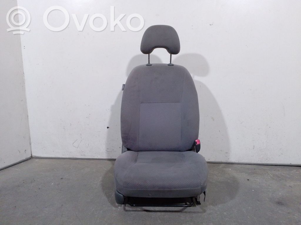 Toyota Prius (XW20) Etumatkustajan istuin 