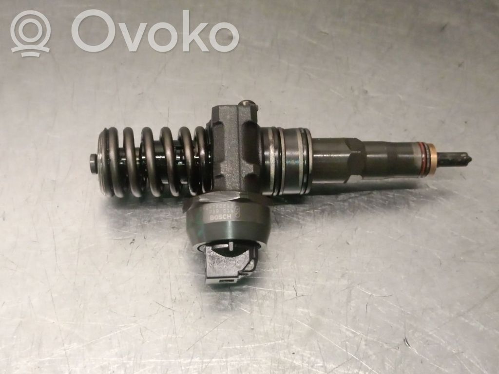Inyector de combustible   038130073AG,0414720215