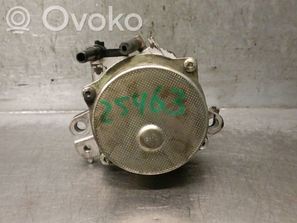 Opel Corsa E Vacuum pump 