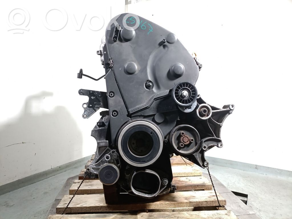 Audi A4 S4 B5 8D Motor 