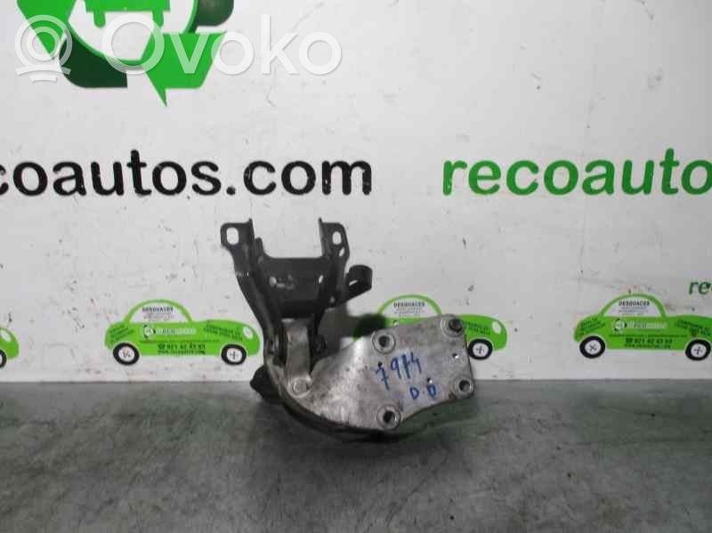 Engine mount bracket   326A56