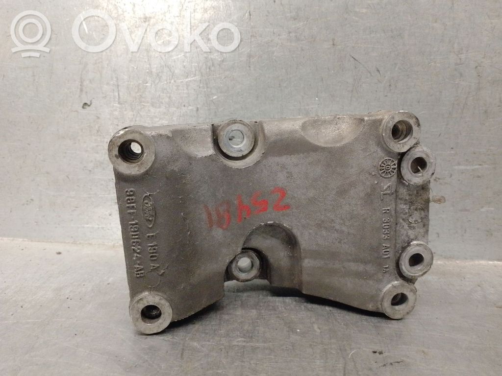 Ford Transit Engine mount bracket 