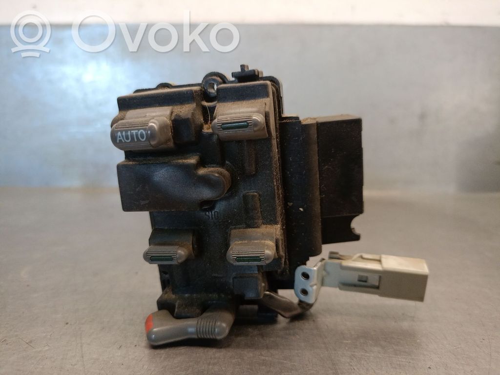 Honda CR-V Electric window control switch 