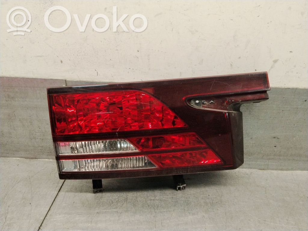 Toyota Previa (XR30, XR40) II Lampa tylna 