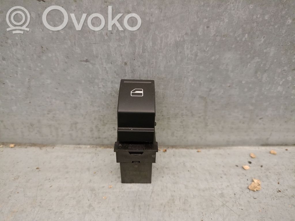 Electric window control switch   7L6959855B