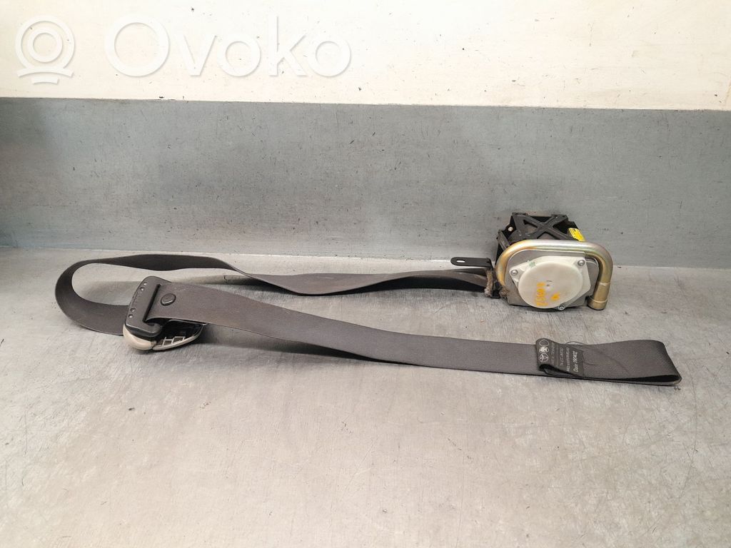 Toyota Corolla E110 Cinturón delantero 