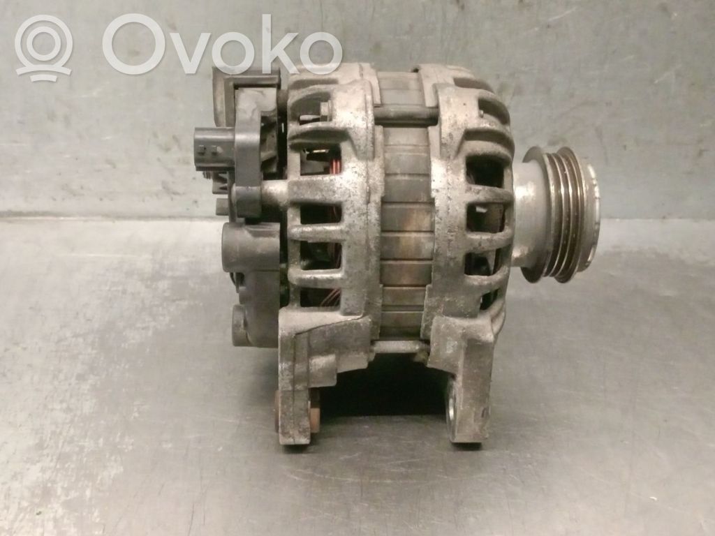 Renault Clio III Alternador 