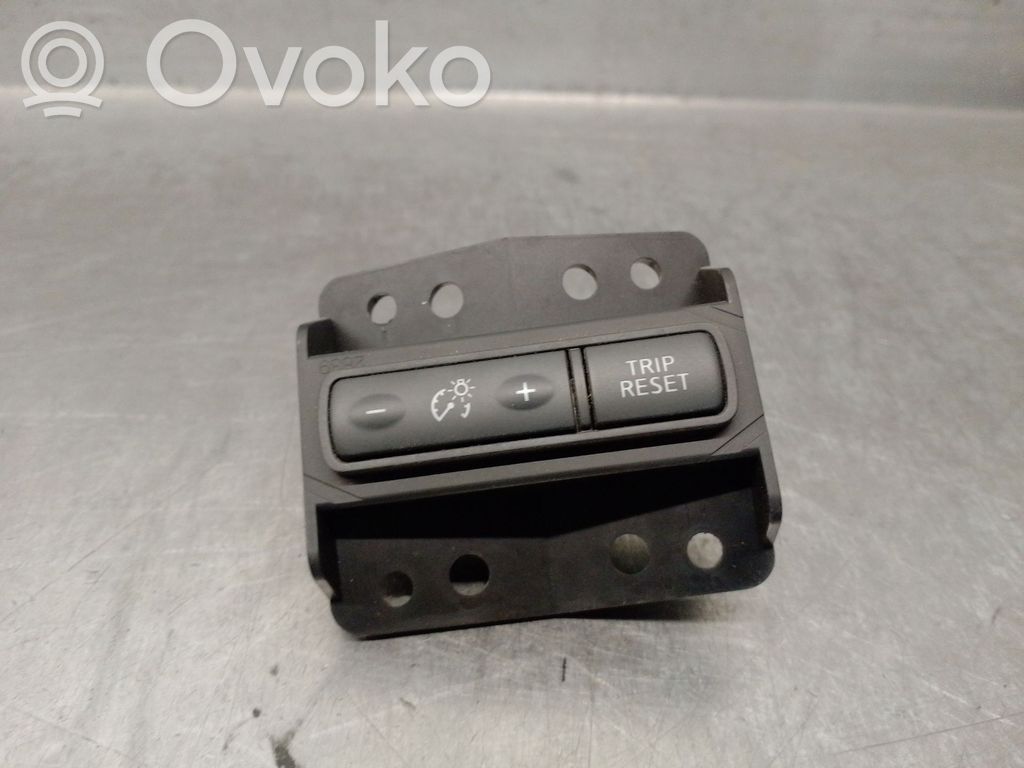 Nissan Pulsar Interruptor de control multifunción 