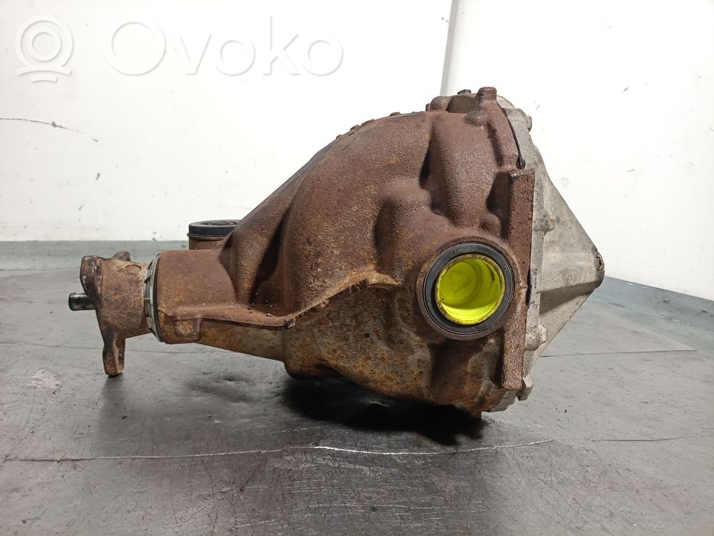 Hinterachsdifferential   562A,XR81871N,331