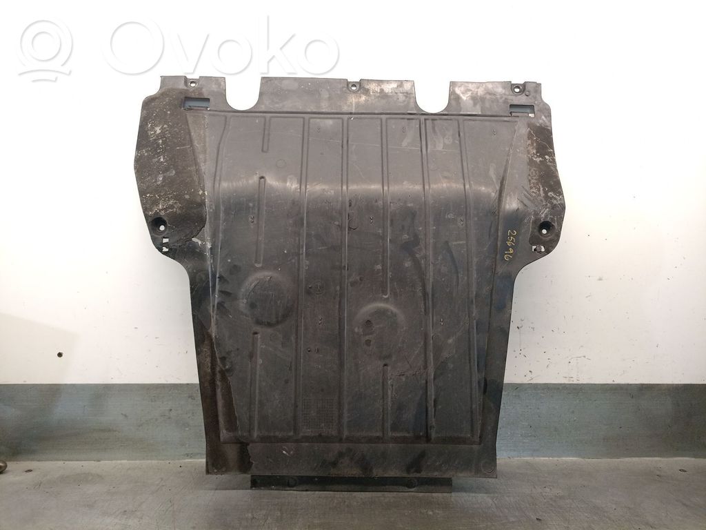 Placa protectora/protector antisalpicaduras motor   8200540585,758900612R,8200161848