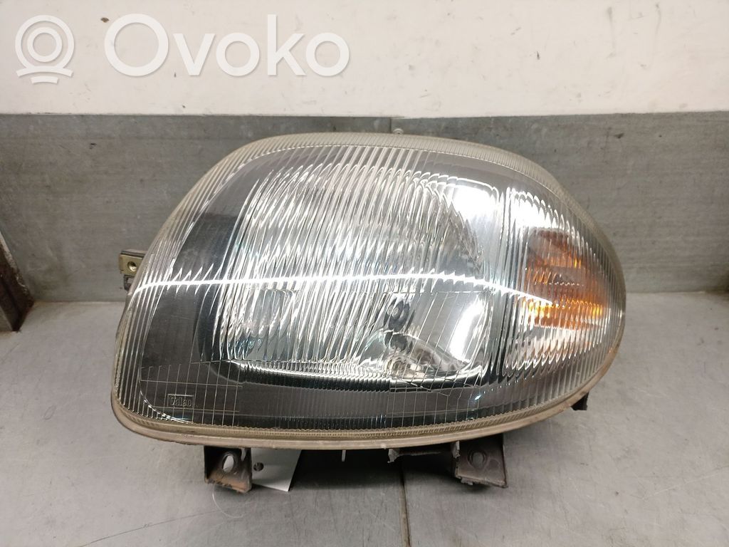 Renault Clio II Scheinwerfer 
