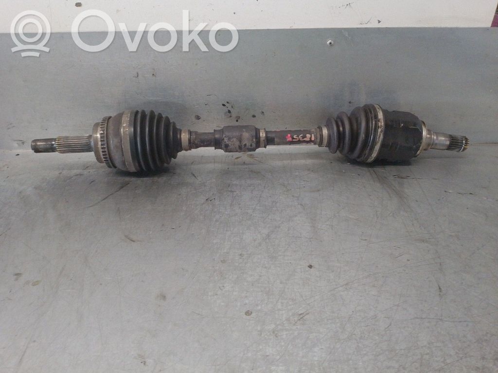 Toyota Corolla Verso E121 Eje de transmisión delantero 
