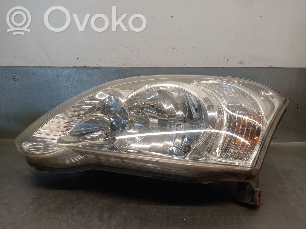 Toyota Corolla Verso E121 Faro/fanale 