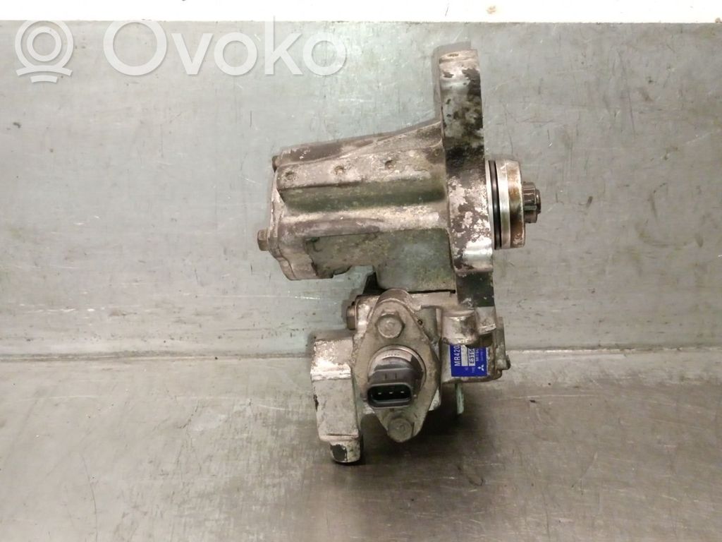 Volvo S40, V40 Bomba interna de combustible