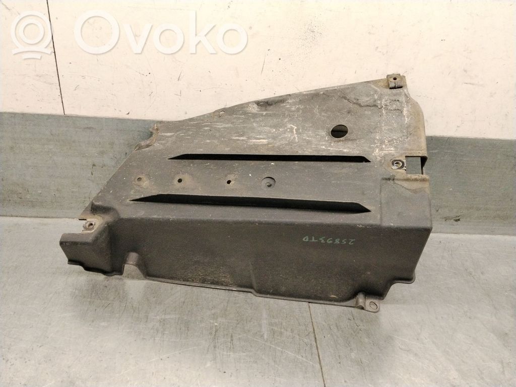 Toyota Highlander XU70 Osłona dolna silnika 