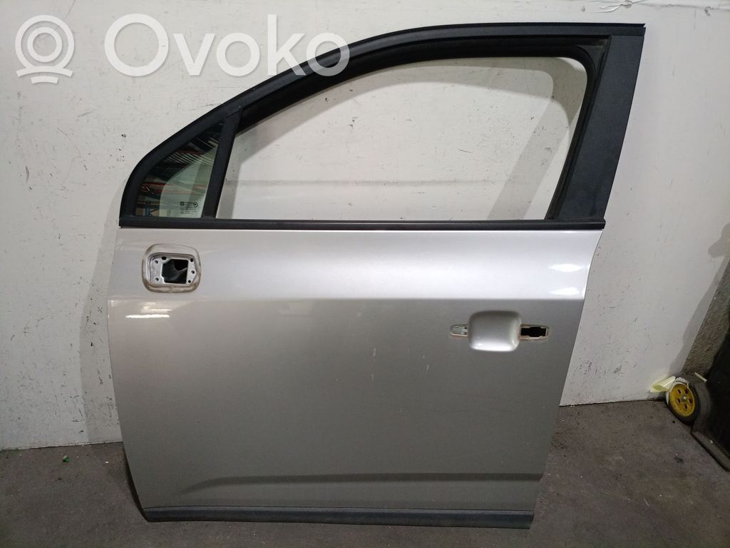 Chevrolet Orlando Puerta delantera