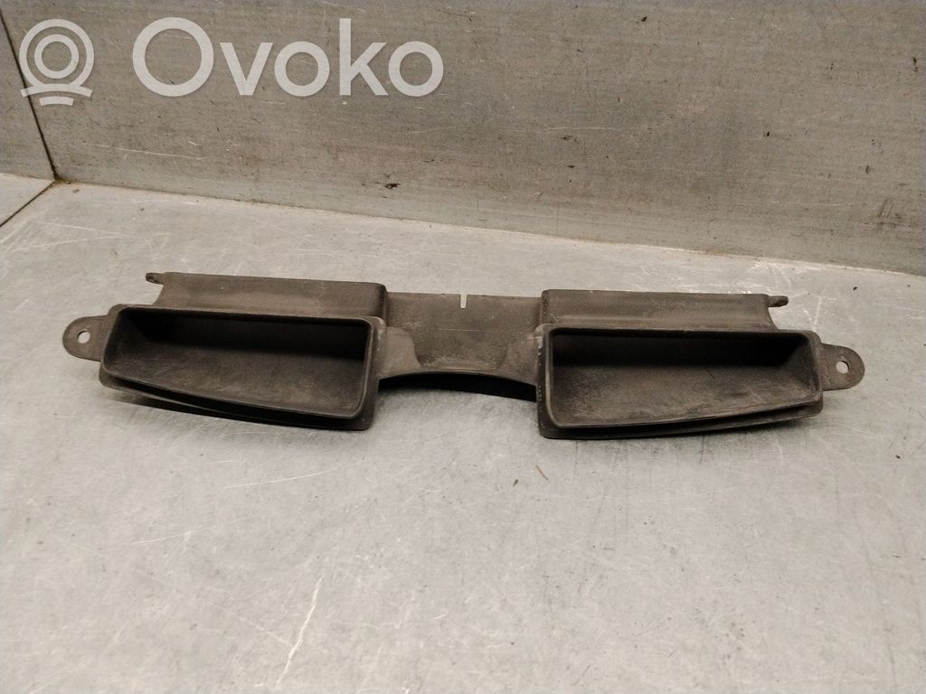 BMW 3 E90 E91 Ilmastointilaitteen putki (A/C) 