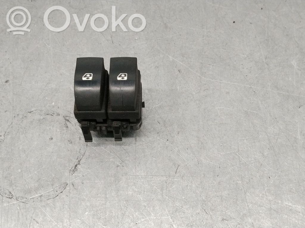 Renault Clio II Comutator comandă geamuri electrice 