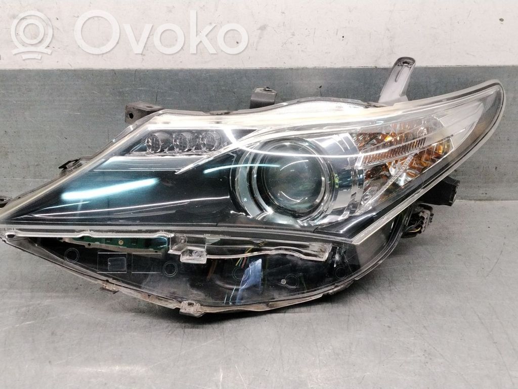 Toyota Auris E180 Phare frontale 