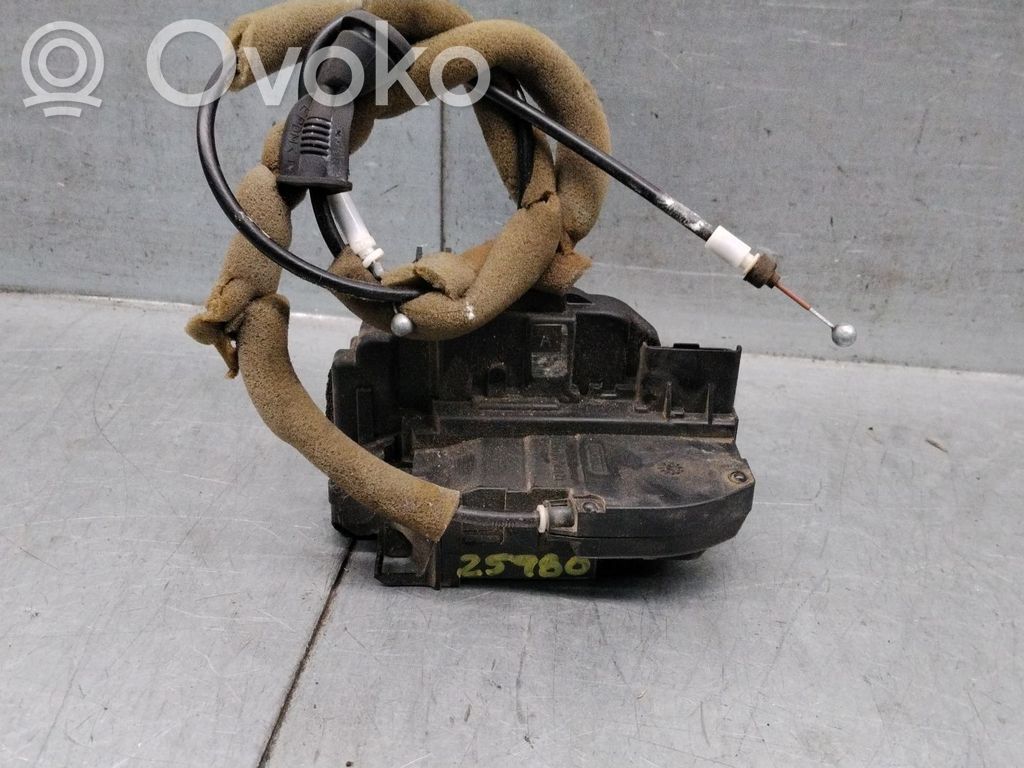Renault Koleos I Etuoven lukko