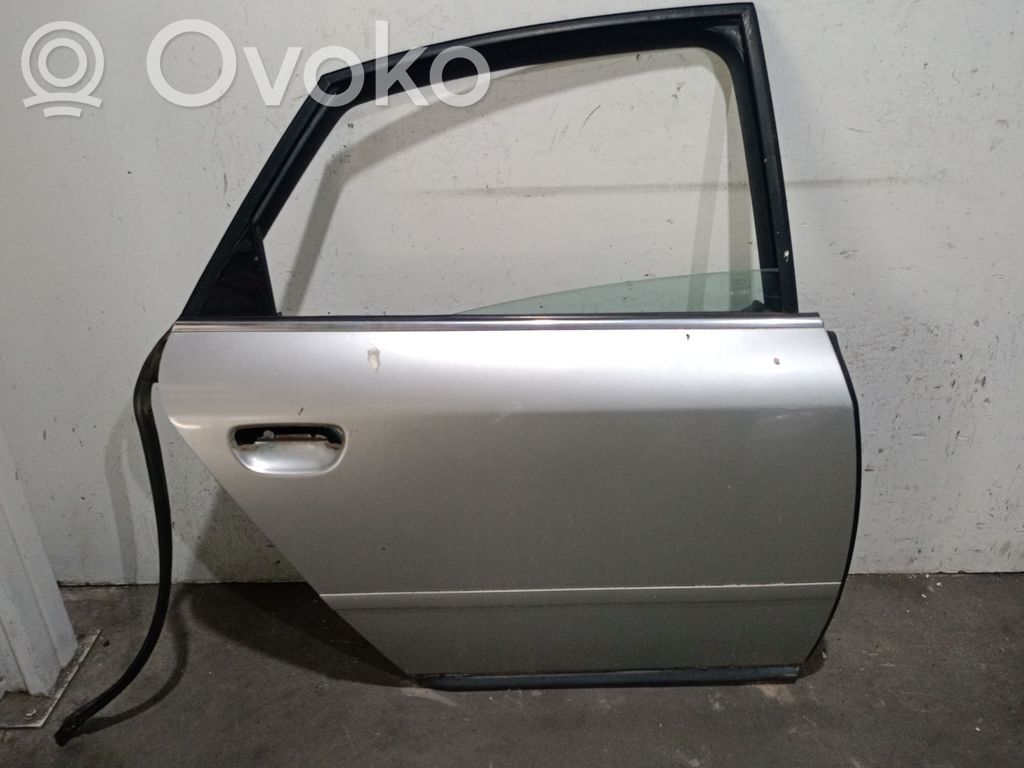 Puerta trasera   4B0833052,4B0833052