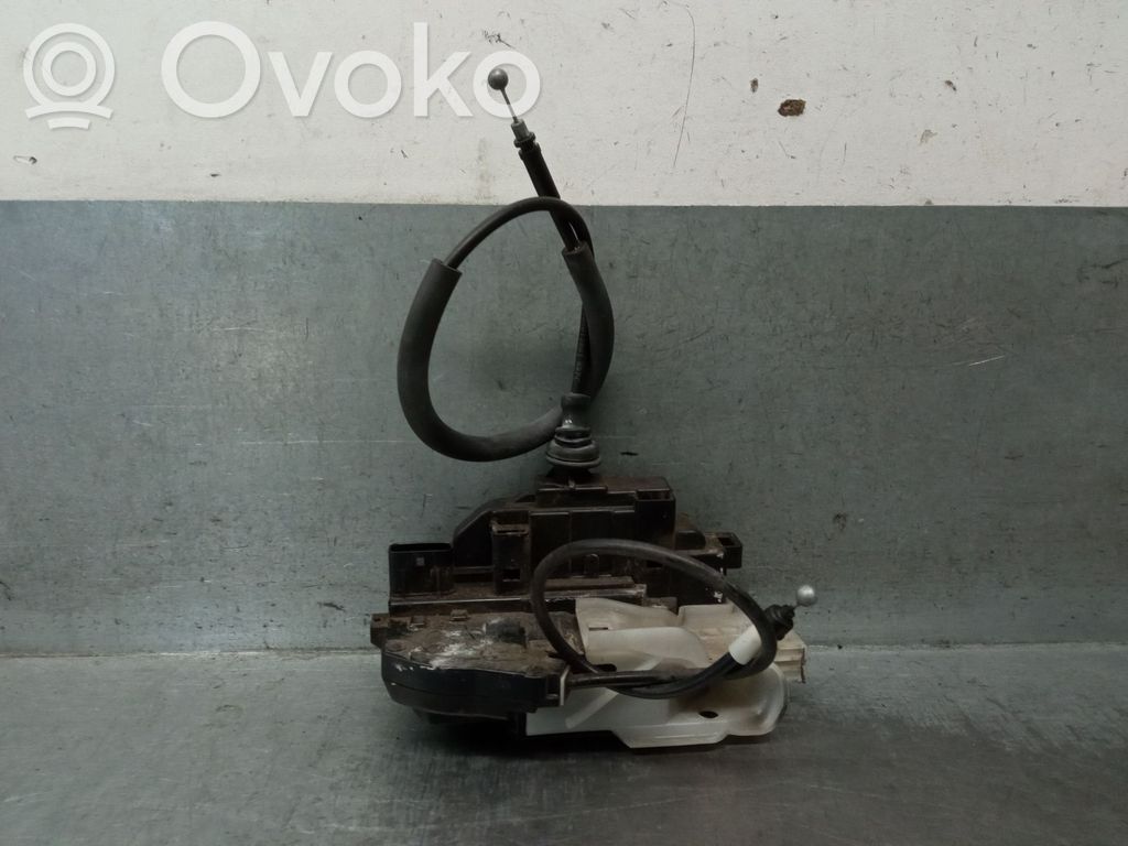 KIA Ceed Serratura portiera posteriore 