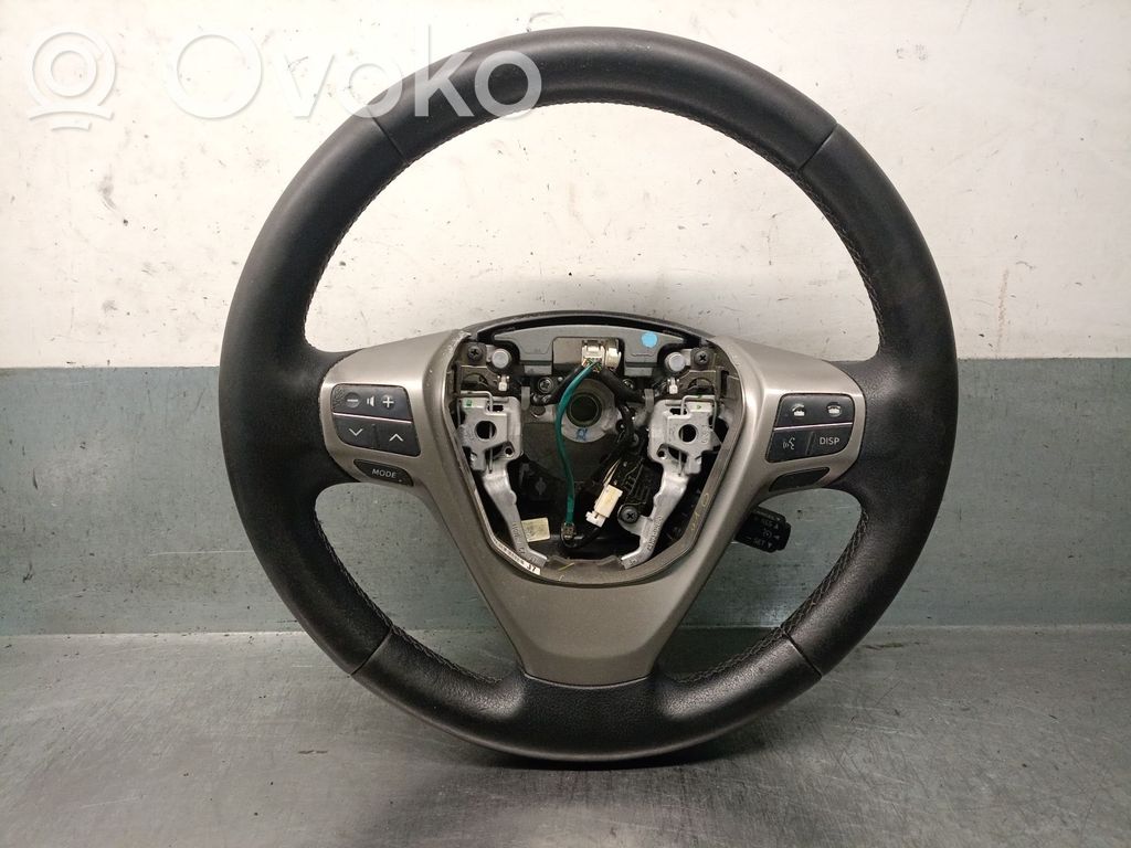Toyota Avensis T270 Ohjauspyörä 