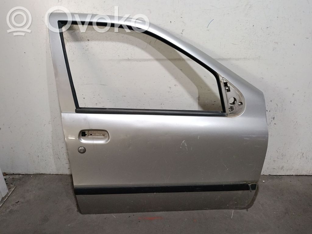 Fiat Punto (176) Puerta delantera