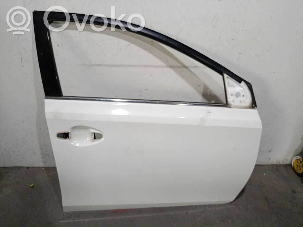 Toyota Auris E180 Portiera anteriore