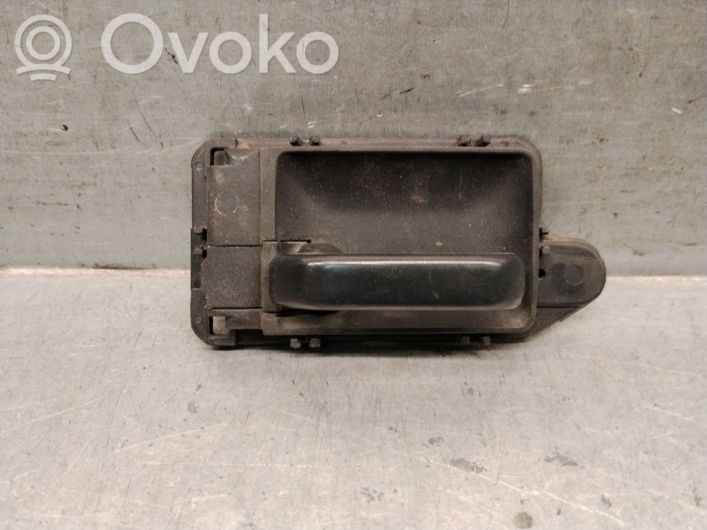 Peugeot 205 Poignée inférieure de porte avant