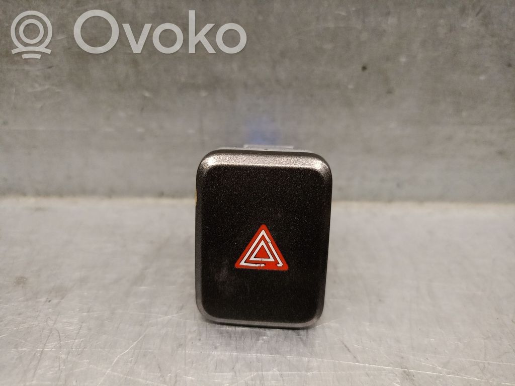 Toyota Auris E180 Interruttore luci di emergenza