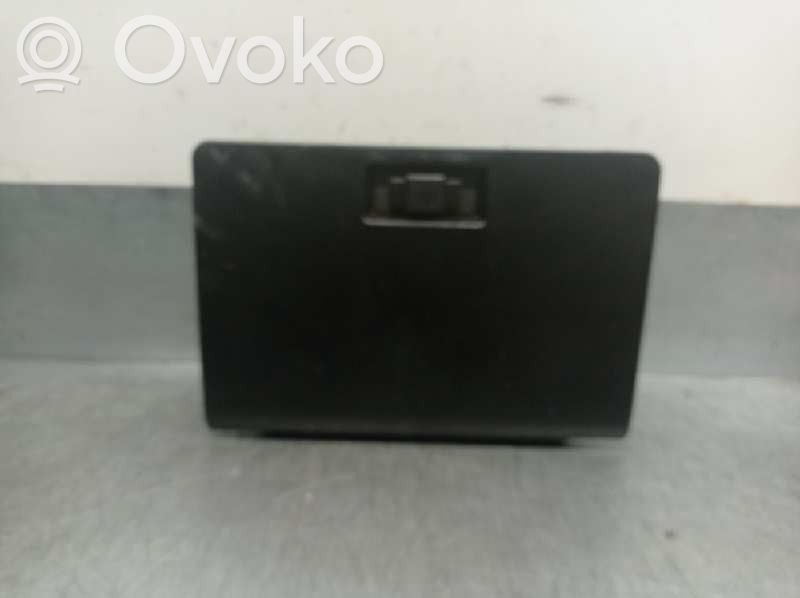 Hyundai Galloper Cutie mănuși 