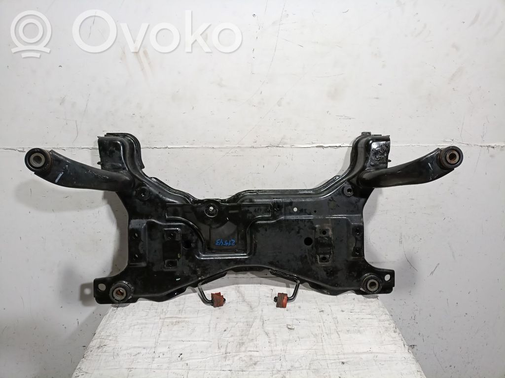 Volvo V50 Priekšējais šķērsnis