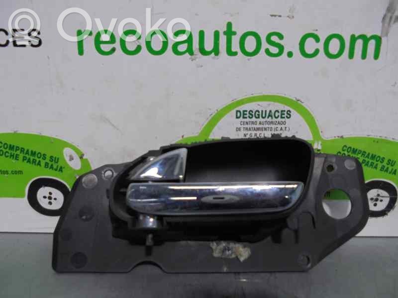 Peugeot 607 Poignée inférieure de porte avant 