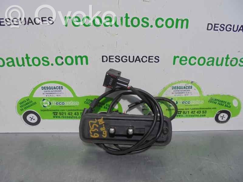 Renault Trafic II (X83) Takaoven lukko 