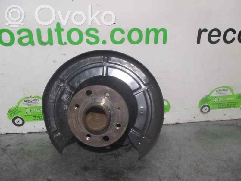 Opel Combo C Mangueta de dirección de rueda trasera