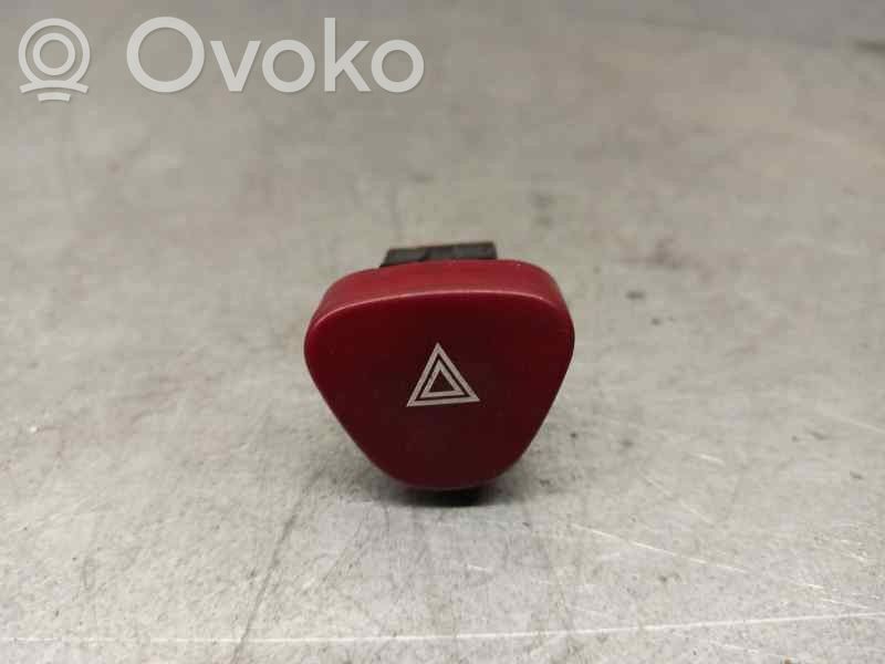 Citroen C3 Pluriel Hätävilkkujen kytkin 