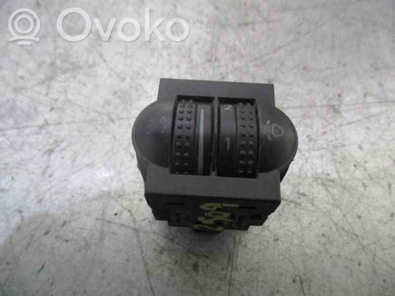 Volkswagen Passat Alltrack Interrupteur / bouton multifonctionnel 