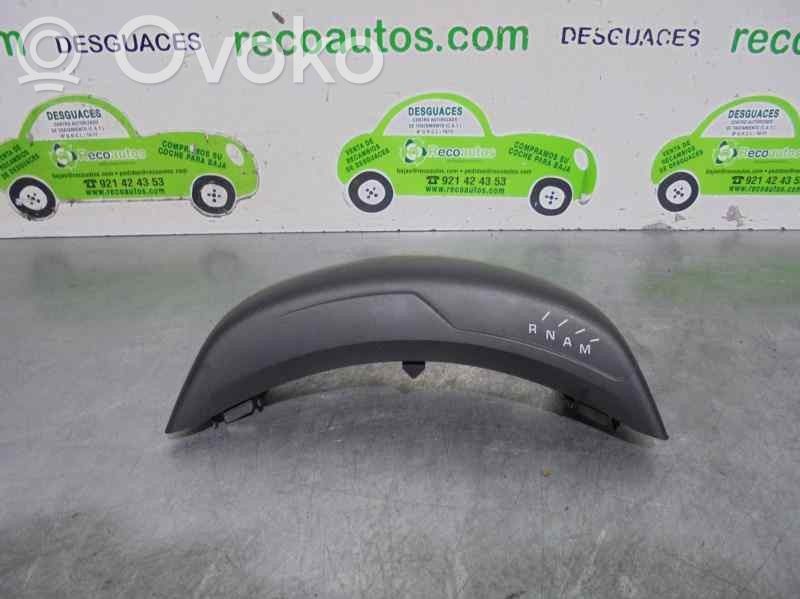 Citroen C4 I Picasso Rivestimento in plastica cornice della leva del cambio