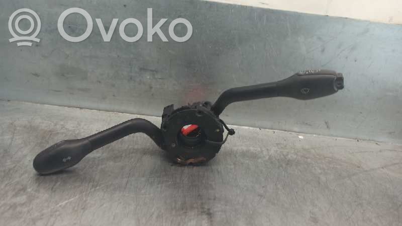 Volkswagen Polo III 6N 6N2 6NF Przycisk / Pokrętło regulacji oświetlenia deski rozdzielczej