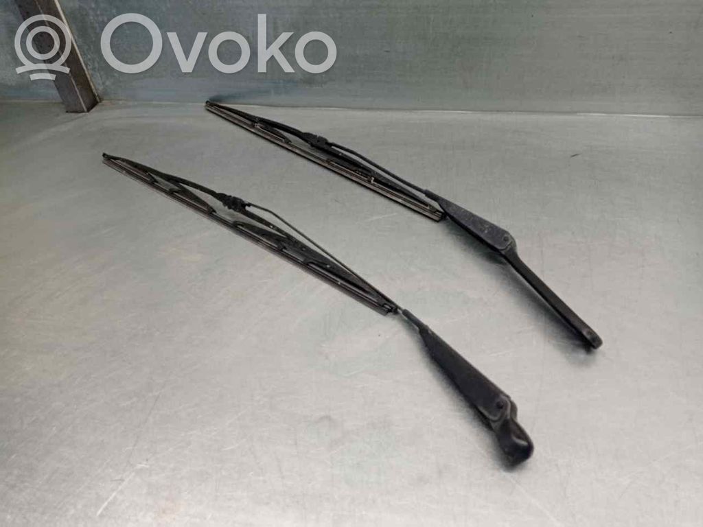 Nissan Kubistar Wischerarm vorne