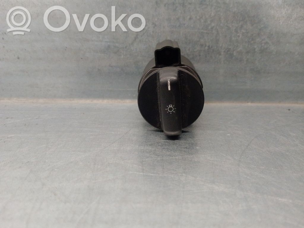 BMW 5 E39 Panelės apšvietimo reguliavimo jungtukas 