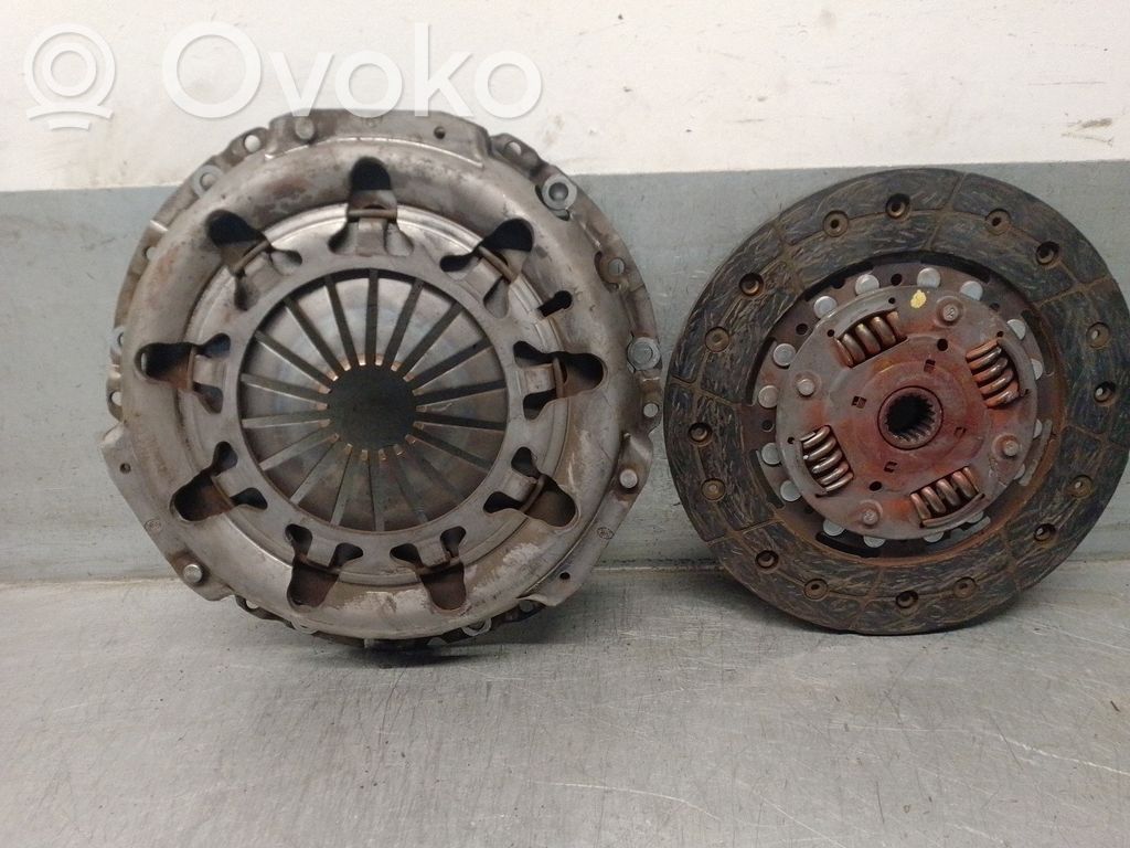 Peugeot 306 Kit d'embrayage 