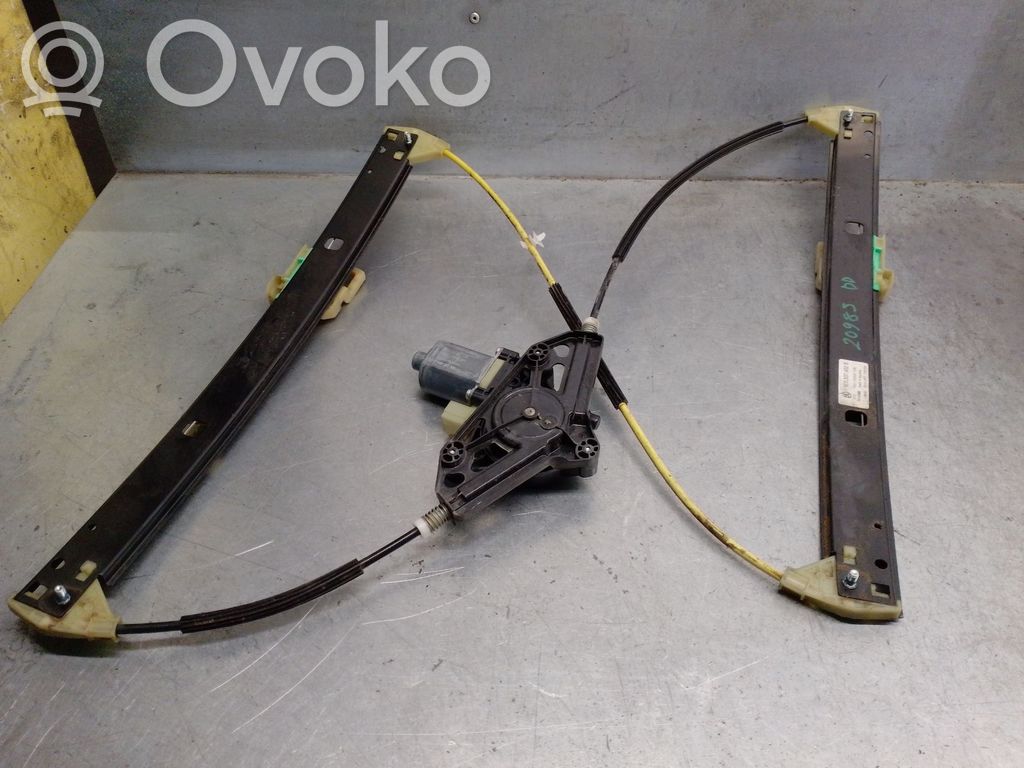 Skoda Octavia Mk3 (5E) Front door electric window regulator 